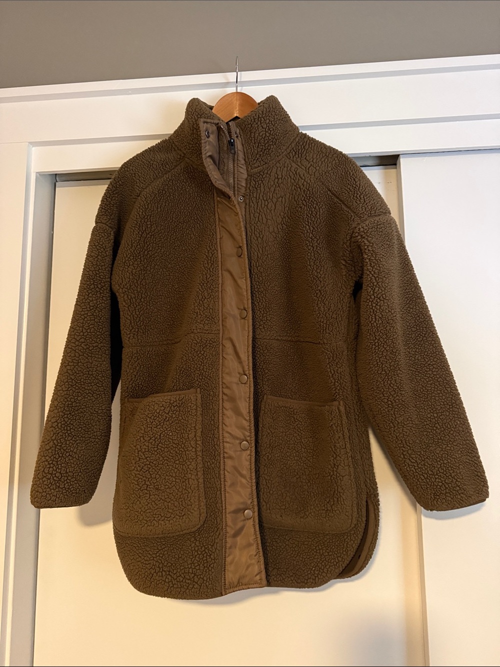 Brown Sherpa Fleece Jacket - Cozy Zip & Snap Front